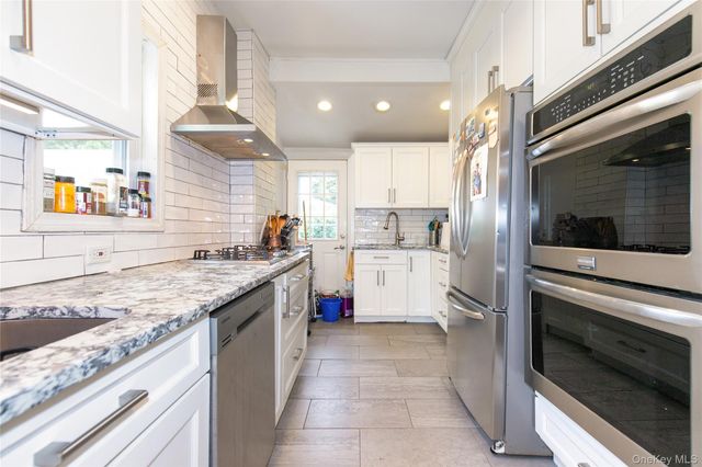 367 Summit Avenue, Cedarhurst, NY 11516