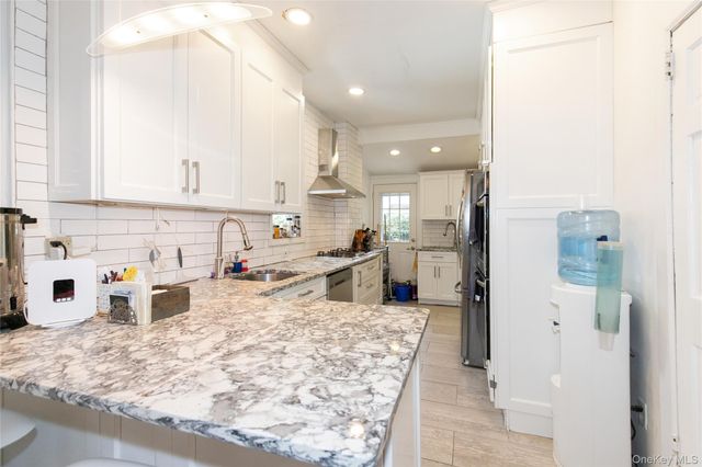 367 Summit Avenue, Cedarhurst, NY 11516