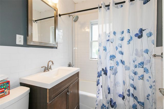 367 Summit Avenue, Cedarhurst, NY 11516