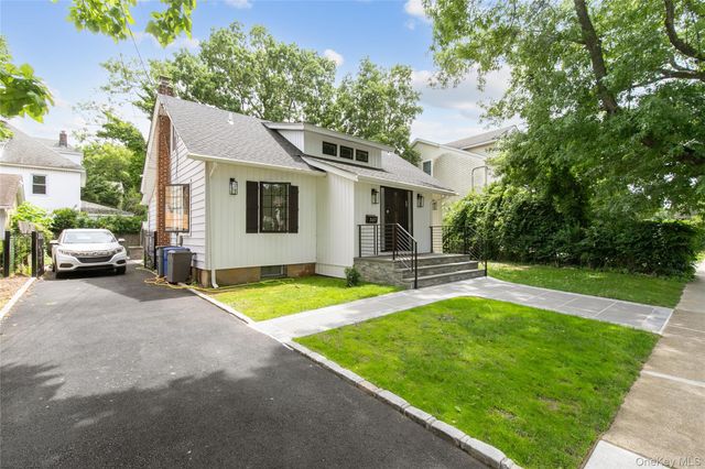 367 Summit Avenue, Cedarhurst, NY 11516