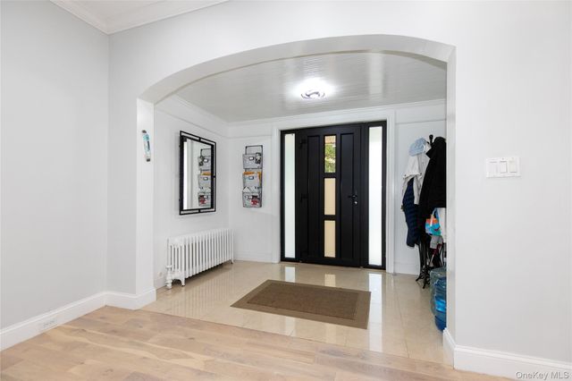 367 Summit Avenue, Cedarhurst, NY 11516