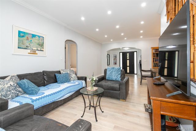 367 Summit Avenue, Cedarhurst, NY 11516