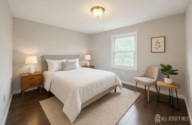 7 tiger lilly Court, Sayreville, NJ 08872