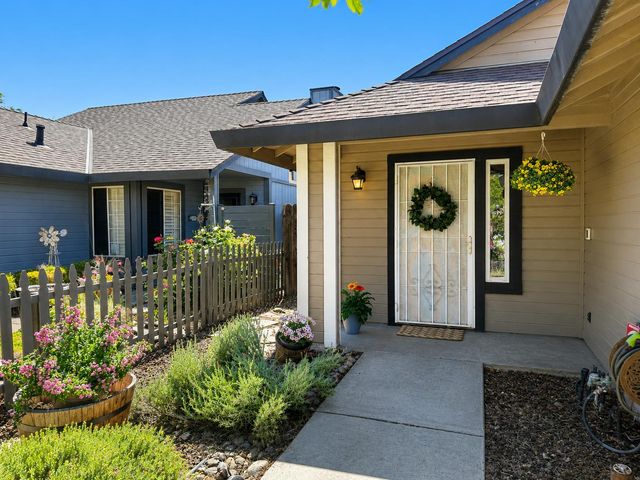 6317 Elkhorn Manor Dr, Rio Linda, CA 95673
