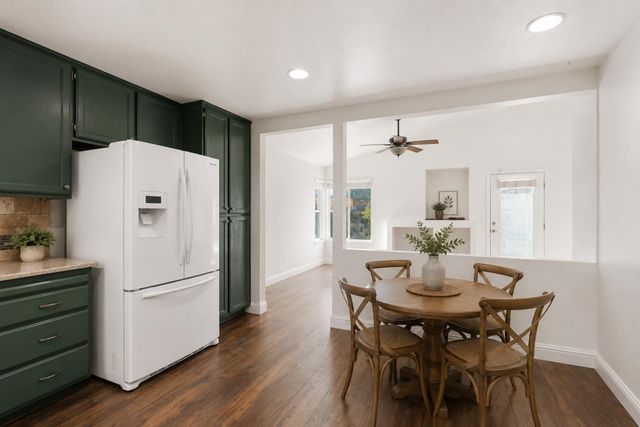 6317 Elkhorn Manor Dr, Rio Linda, CA 95673