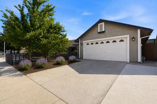 6317 Elkhorn Manor Dr, Rio Linda, CA 95673