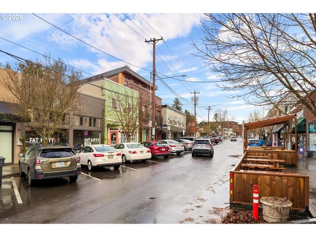 7910 Sw 31ST Ave 203, Portland, OR 97219