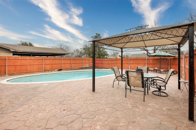 1418 Bowie Street, Garland, TX 75042