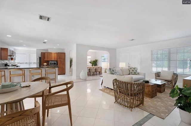 8700 SW 64th Ave -, Pinecrest, FL 33156