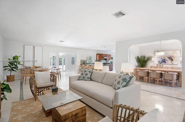 8700 SW 64th Ave -, Pinecrest, FL 33156