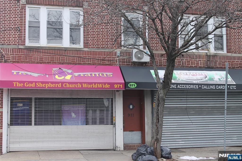 971 Bergen Street 967, Newark, NJ 07112
