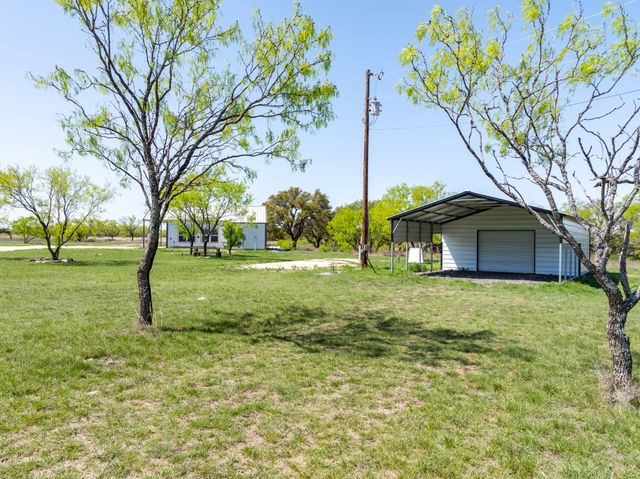 5045 Private Road 42125, Evant, TX 76525