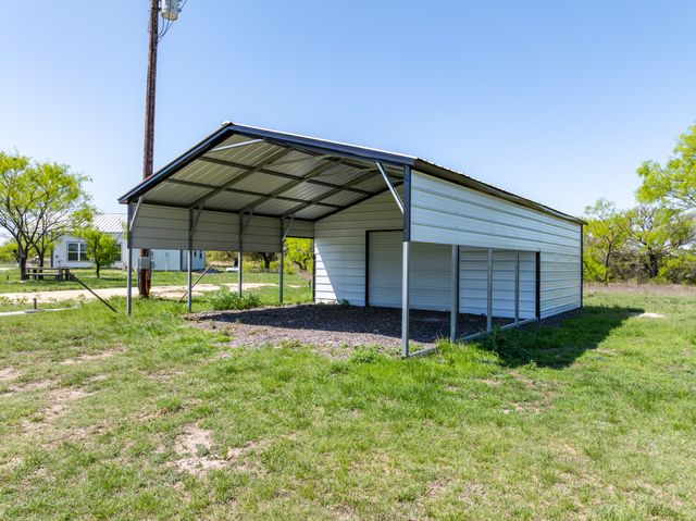 5045 Private Road 42125, Evant, TX 76525