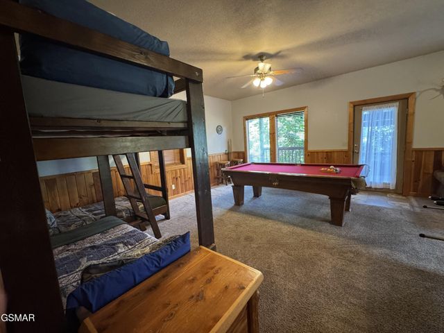 2409 Walnut Cove Way, Sevierville, TN 37862