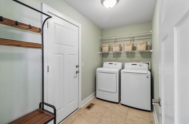 1706 Court Street, Adel, IA 50003