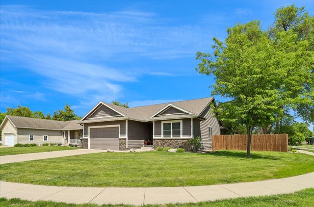 1706 Court Street, Adel, IA 50003
