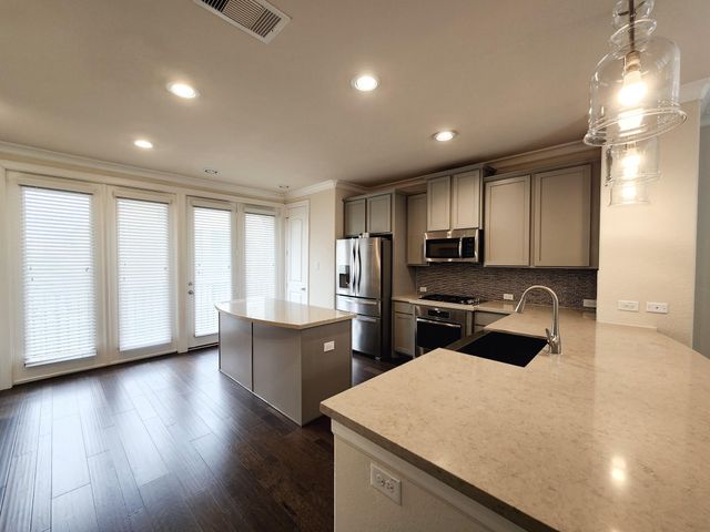 10717 Madden Oaks Place, Houston, TX 77043