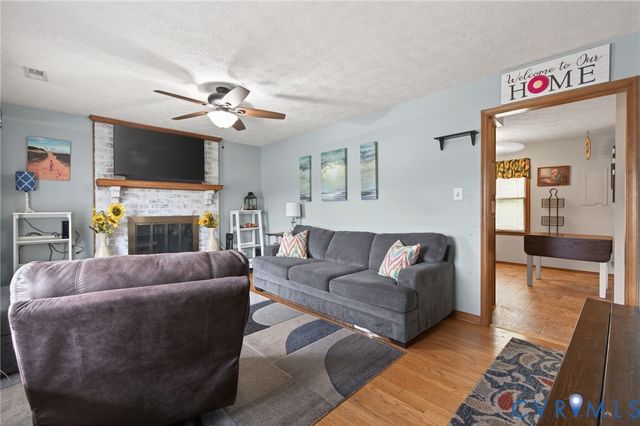 7210 Snaffle Ln, Mechanicsville, VA 23111