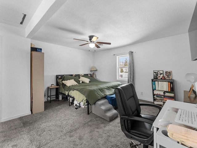 914 S 35th Street, Manitowoc, WI 54220