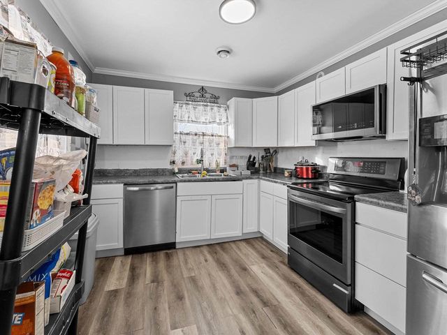 914 S 35th Street, Manitowoc, WI 54220