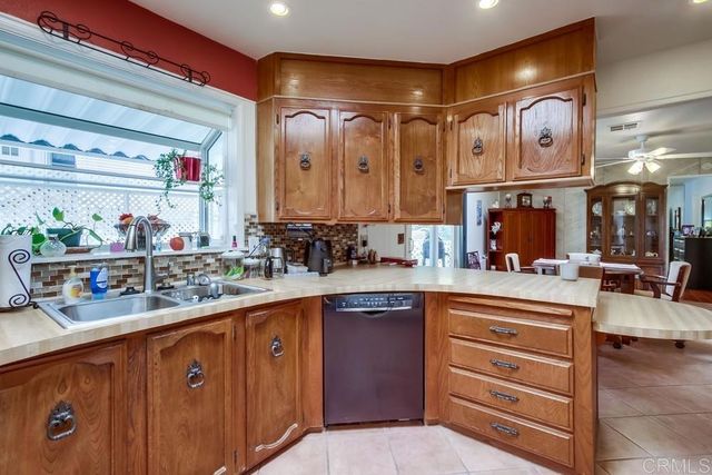 1175 La Moree Road 52, San Marcos, CA 92078