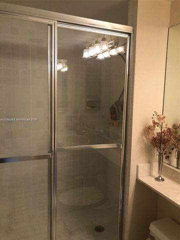 2000 Towerside Terrace 905, Miami, FL 33138