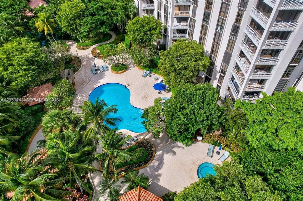 2000 Towerside Terrace 905, Miami, FL 33138