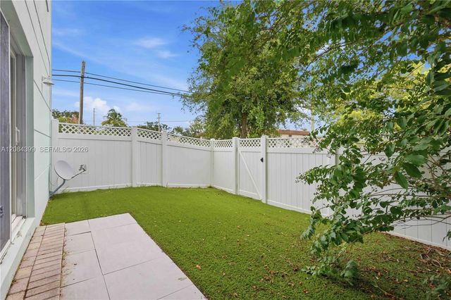 479 NE 1st Street, Pompano Beach, FL 33060