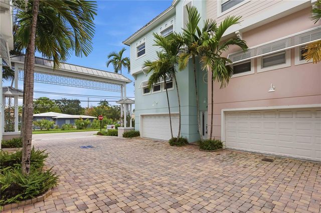 479 NE 1st Street, Pompano Beach, FL 33060