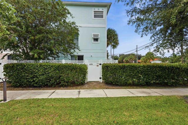 479 NE 1st Street, Pompano Beach, FL 33060