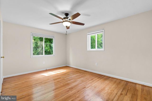 9212 CHANUTE DR, Bethesda, MD 20814