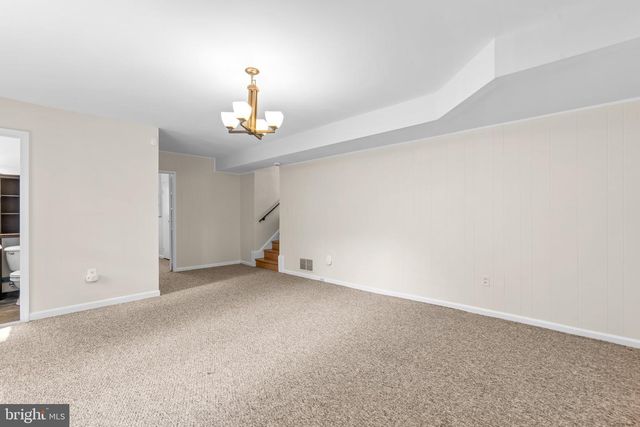 9212 CHANUTE DR, Bethesda, MD 20814