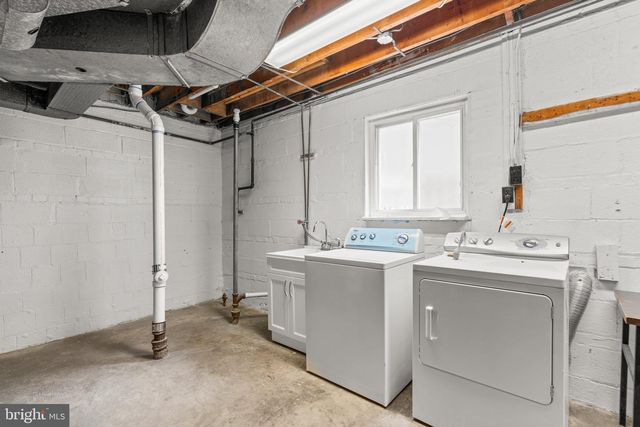 9212 CHANUTE DR, Bethesda, MD 20814