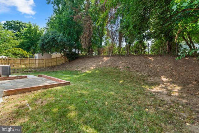 9212 CHANUTE DR, Bethesda, MD 20814