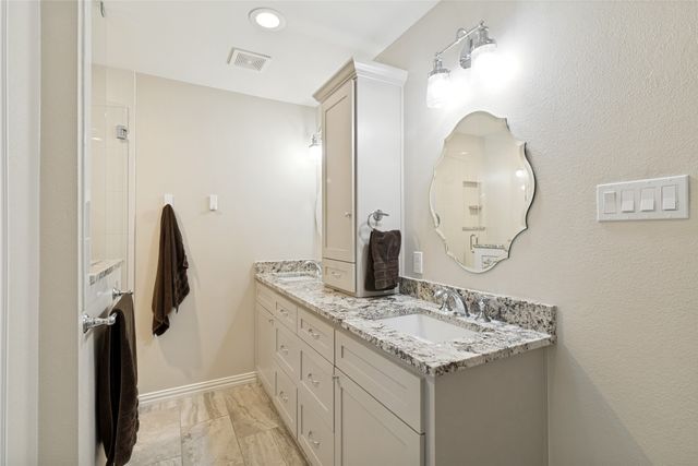 7429 La Manga Drive, Dallas, TX 75248