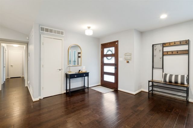 7429 La Manga Drive, Dallas, TX 75248