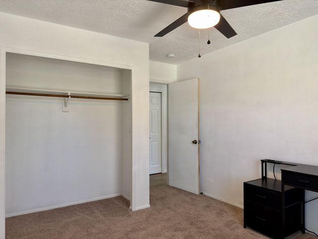 1672 Domain Loop SE, Rio Rancho, NM 87124