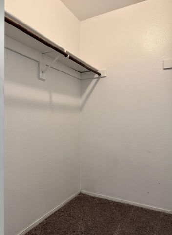 1672 Domain Loop SE, Rio Rancho, NM 87124