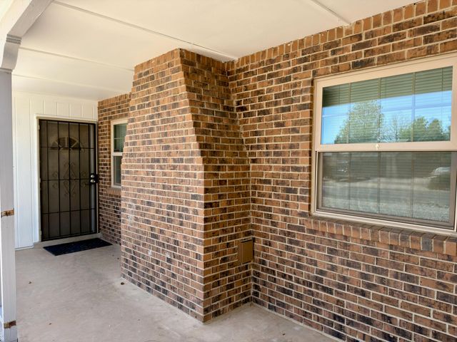 1672 Domain Loop SE, Rio Rancho, NM 87124