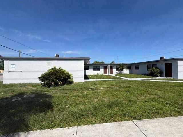 2840 Avenue S, West Palm Beach, FL 33404