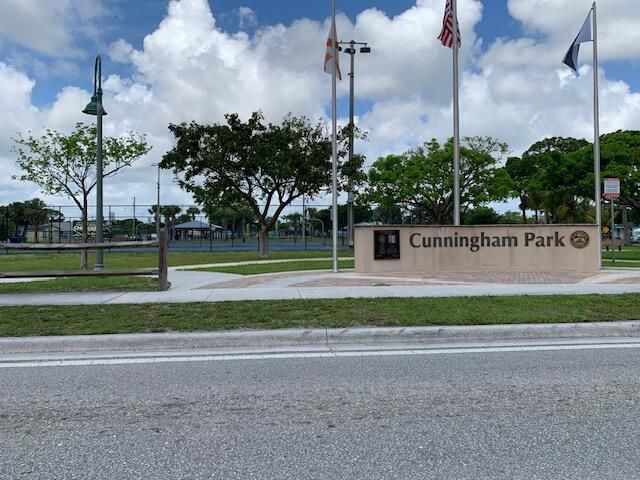 2840 Avenue S, West Palm Beach, FL 33404