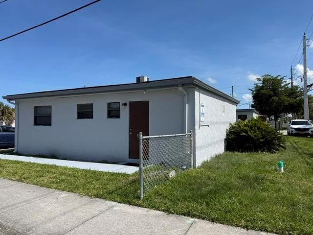 2840 Avenue S, West Palm Beach, FL 33404