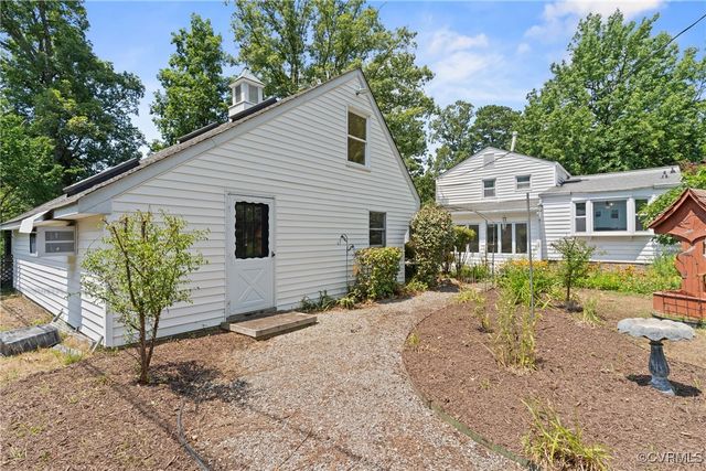 2411 Colwyn Rd, Henrico, VA 23229