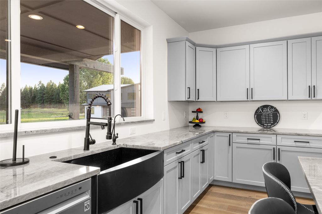 211 Cowboy Drive, Columbia Falls, MT 59912 photo 8