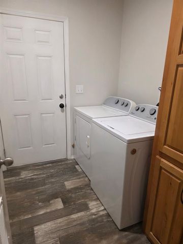 25679 N Cherokee Ln, Galt, CA 95632