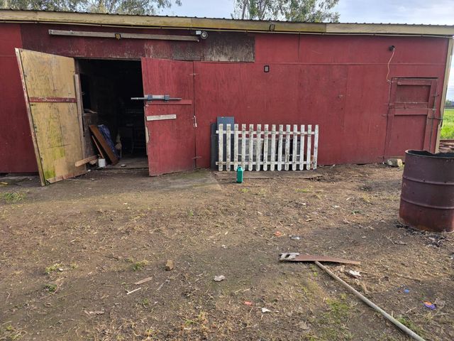 25679 N Cherokee Ln, Galt, CA 95632