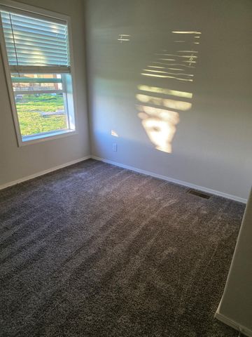 25679 N Cherokee Ln, Galt, CA 95632