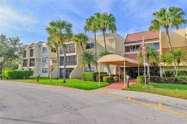 220 Lakeview Dr 113, Weston, FL 33326