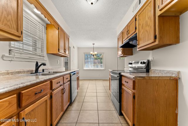 3855 Hilltop Drive, Horn Lake, MS 38637