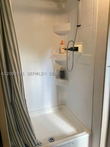 573 Mokena Dr 1, Miami Springs, FL 33166